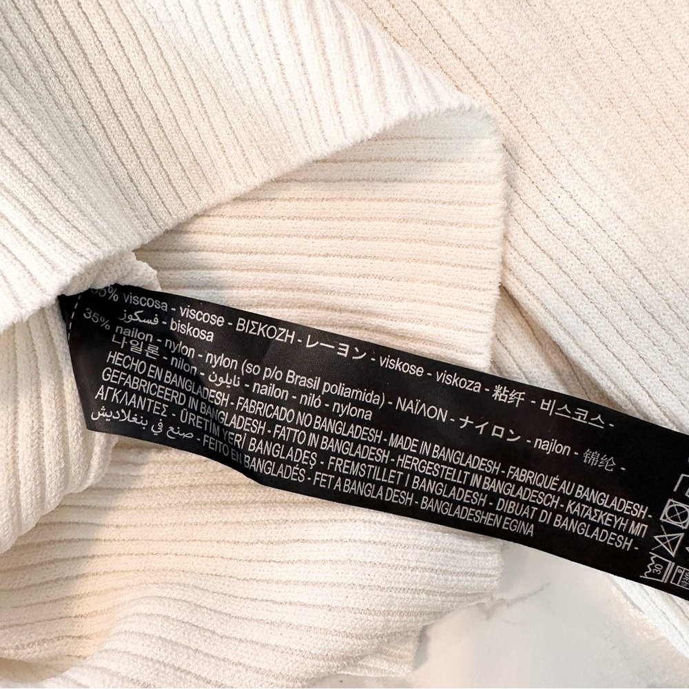 Zara | Balloon Sleeve Ribbed Sweater - Picture 6 of 8